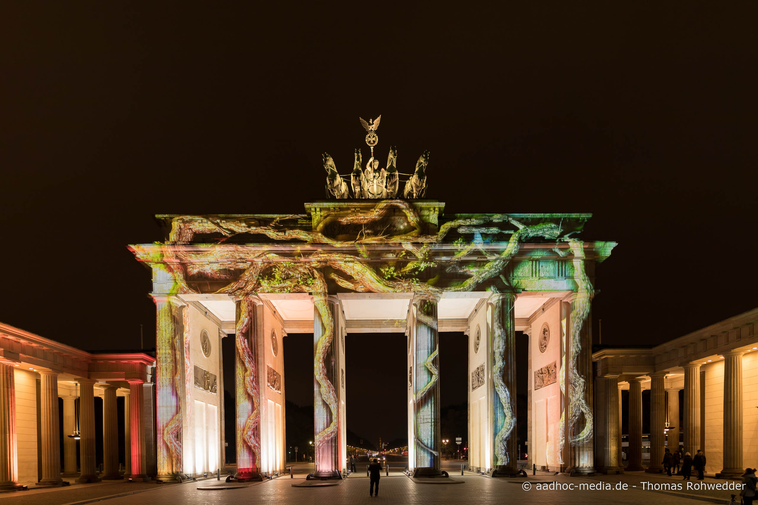 Bandenburger Tor zum Festival of Lights in Berlin • Bild aus dem Canon 5D Mark IV Test • ©Foto aadhoc-media.de • Thomas Rohwedder