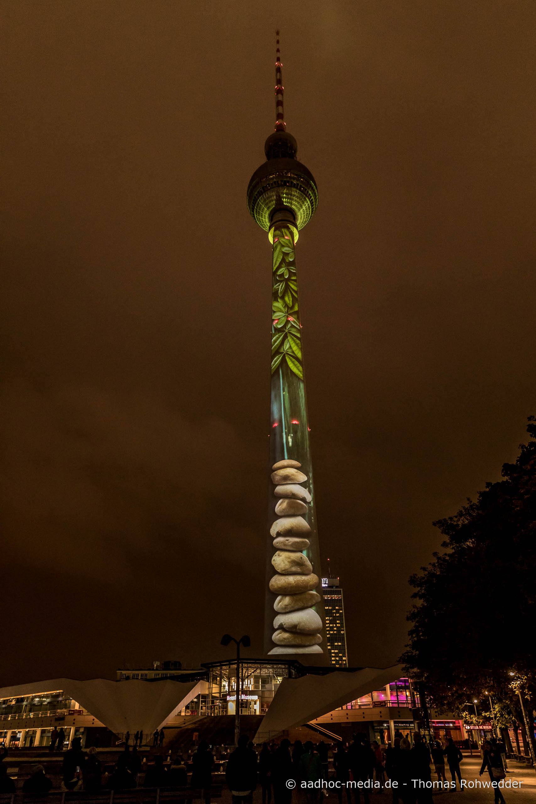 Fernsehturm am Alexanderplatz zum Festival of Lights in Berlin • Bild aus dem Canon 5D Mark IV Test • ©Foto aadhoc-media.de • Thomas Rohwedder